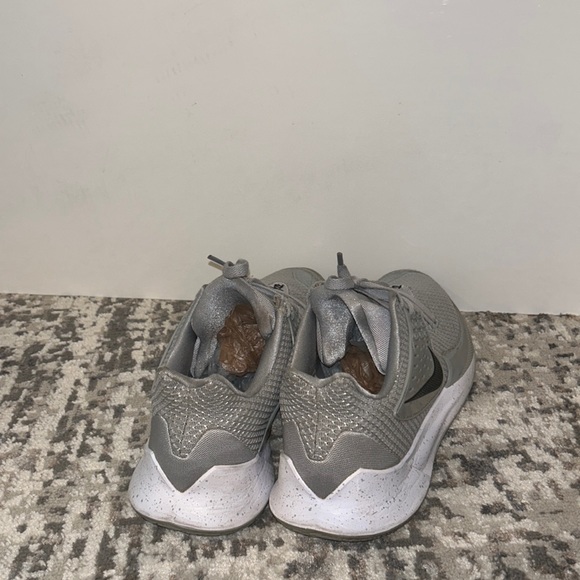 Nike kyrie 2 low TB promo wolf gray black white (used) - Picture 3 of 5